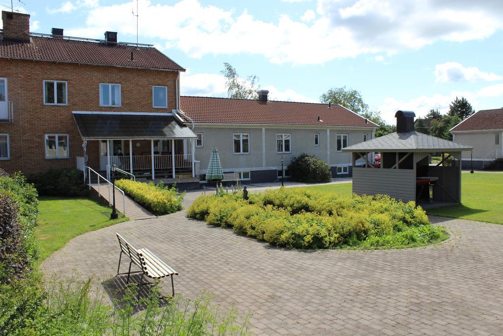 Bralanda Hotell Och Vandrarhem Exterior foto